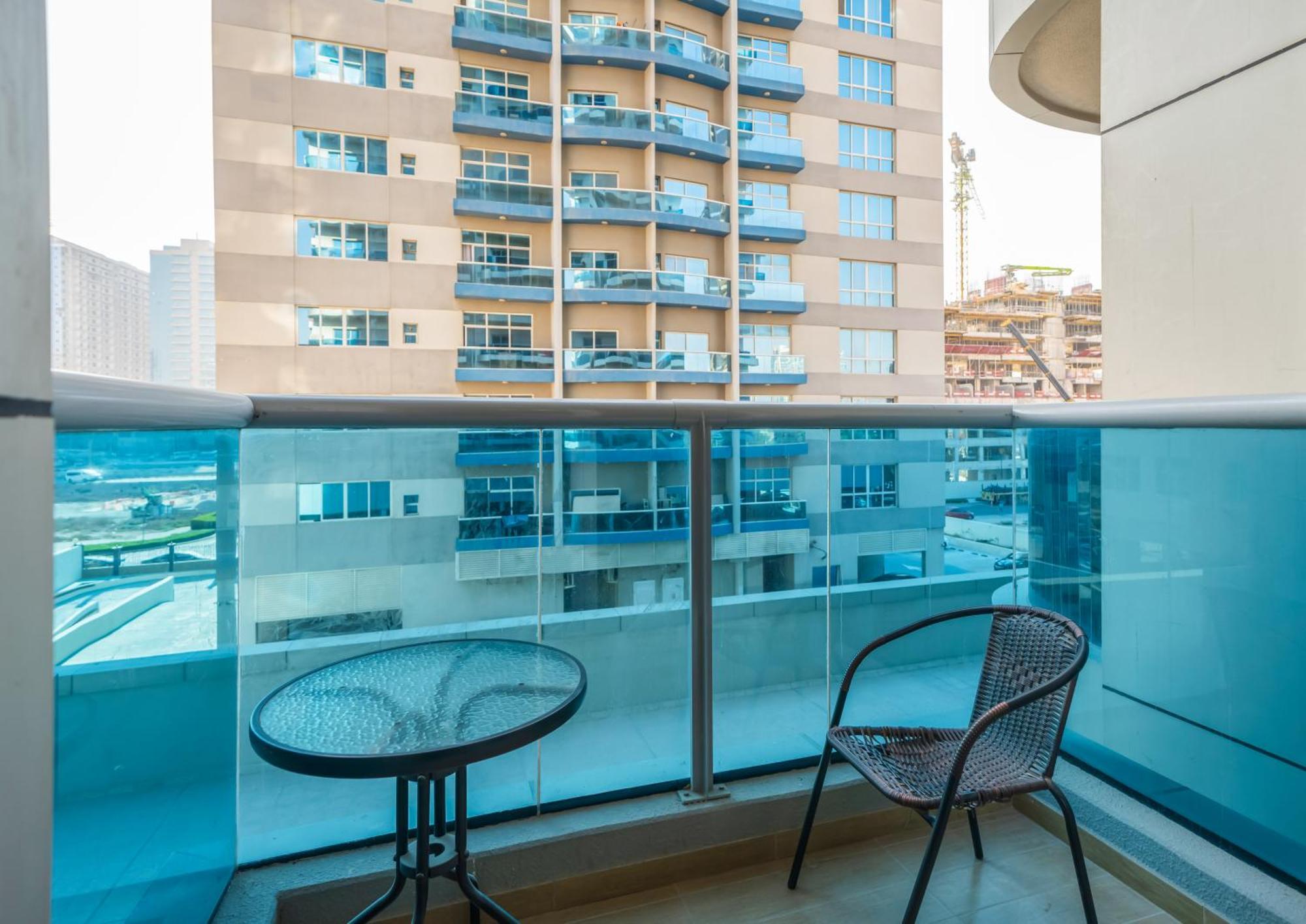 דובאי Live Spacious 3Br Apartment All En Suite & Balcony מראה חיצוני תמונה